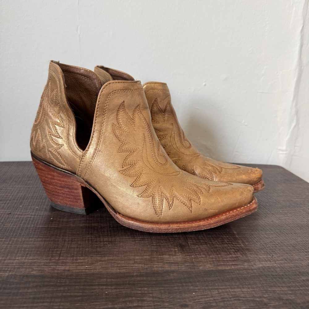 Ariat Women's Dixon Western Booties